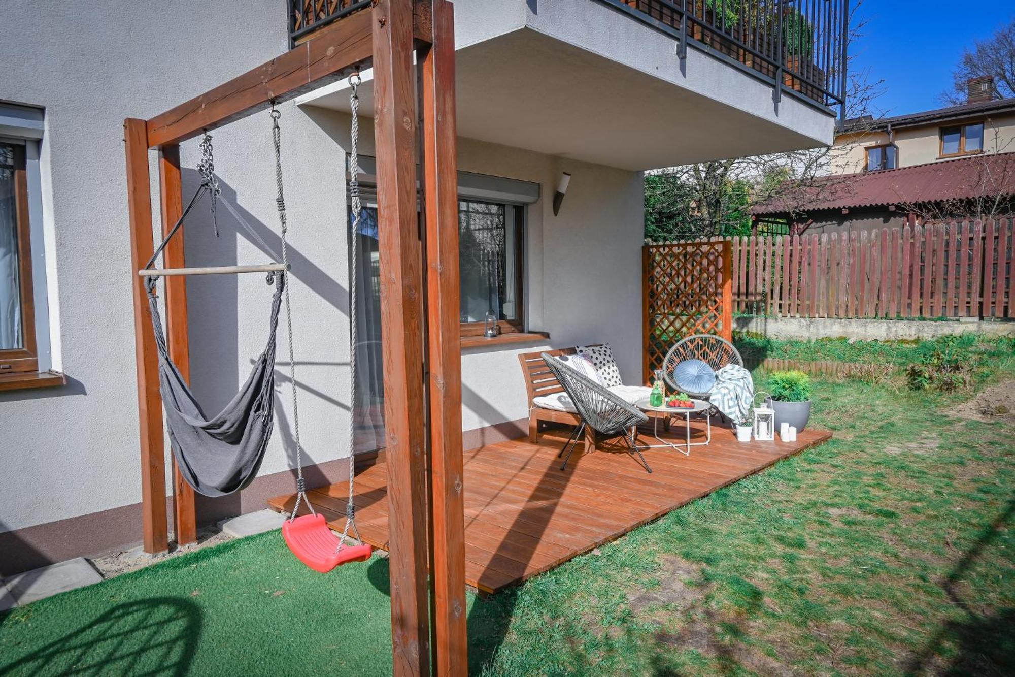 Malinowelove Aircon, 3 Rooms, Parking, Ogrod Krasków Eksteriør bilde